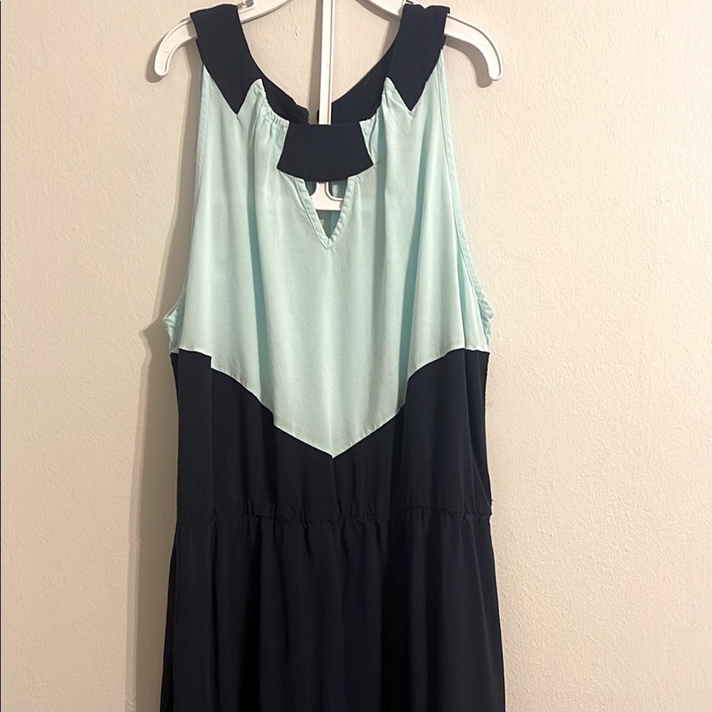 Kohl’s light/navy blue maxi dress juniors/her size Large